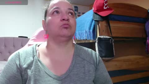 Snapshot of miaabrownn chatting on 19, 4, 2026 MIA online show from 19, 4, 2026