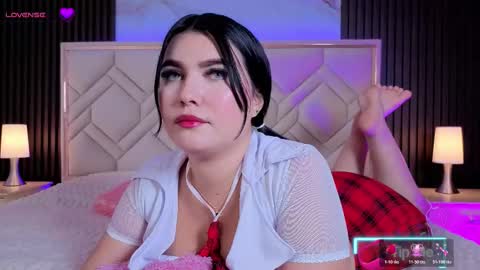 Miaa Farrel online show from 9, 3, 2026