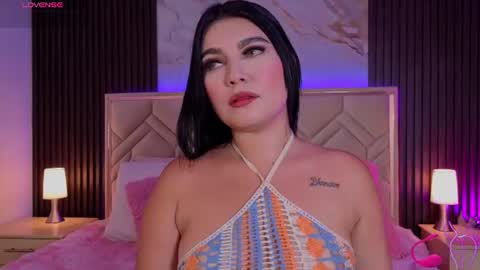 Snapshot of miaafarrel chatting on 21, 7, 2026 Miaa Farrel online show from 21, 7, 2026