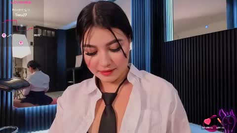Snapshot of miaafarrel chatting on 30, 7, 2026 Miaa Farrel online show from 30, 7, 2026