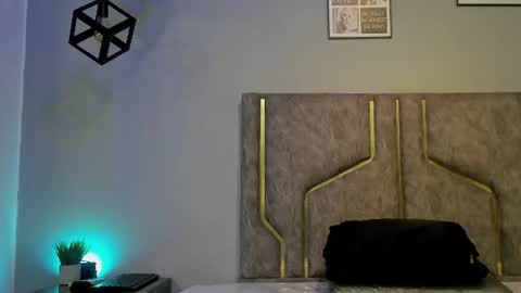 miaakittyy online show from 29, 7, 2026