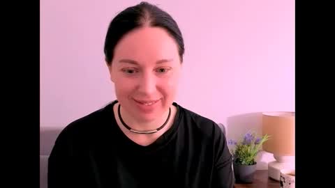 Mia online show from 28, 4, 2026