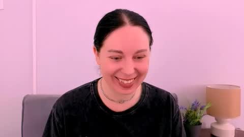 Mia online show from 30, 4, 2026