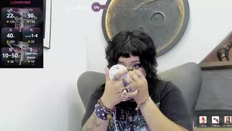 Mia online show from 10, 3, 2026