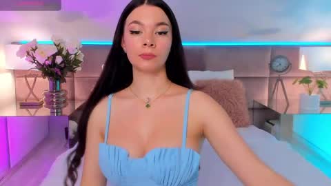 Mia online show from 6, 6, 2026