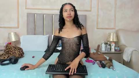 Miaasummer online show from 23, 7, 2026