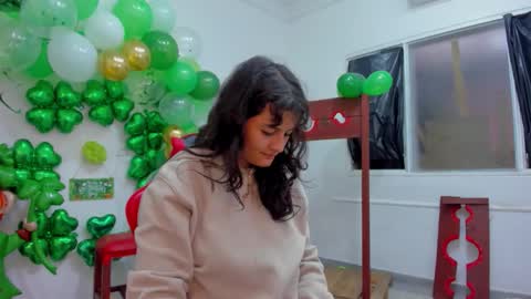 Snapshot of miabella_and_max chatting on 18, 3, 2026 Mia and Max online show from 18, 3, 2026