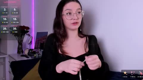 Snapshot of miabellee_ chatting on 16, 2, 2026 mia online show from 16, 2, 2026