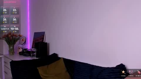 Snapshot of miabellee_ chatting on 7, 3, 2026 mia online show from 7, 3, 2026