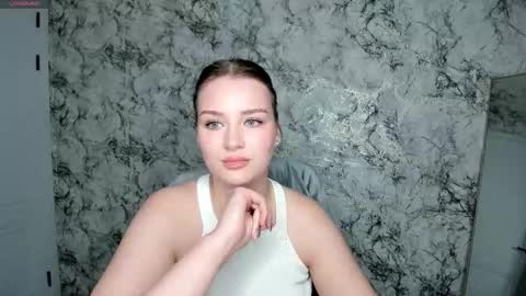 Mia online show from 12, 3, 2026