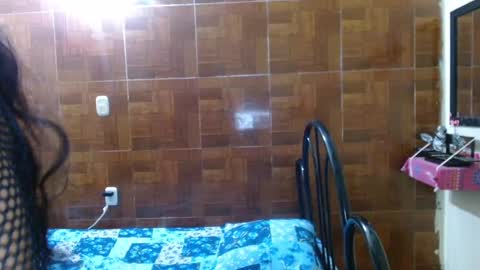 Snapshot of miabrunette23 chatting on 18, 2, 2025 MIA online show from 18, 2, 2025