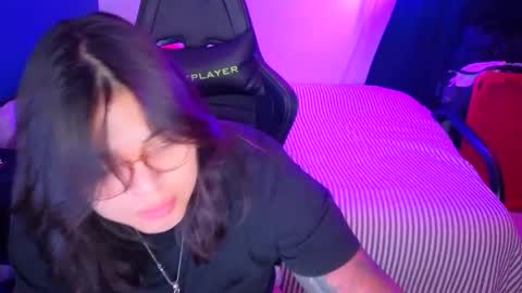 Mia online show from 16, 2, 2026