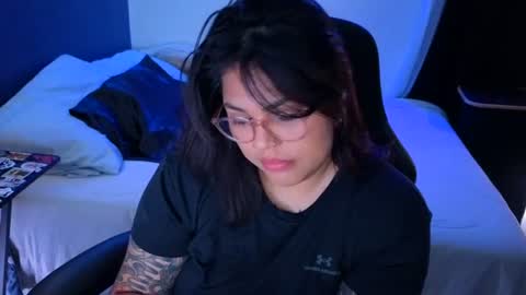 Snapshot of miacanela_xo chatting on 17, 7, 2026 Mia online show from 17, 7, 2026