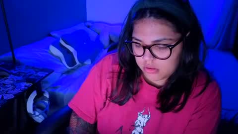 Snapshot of miacanela_xo chatting on 27, 7, 2026 Mia online show from 27, 7, 2026