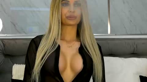 Mia online show from 19, 6, 2026