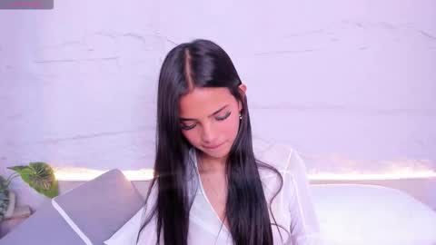 Mia online show from 7, 3, 2026