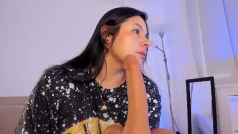 IG Yojanagomez  online show from 4, 8, 2026