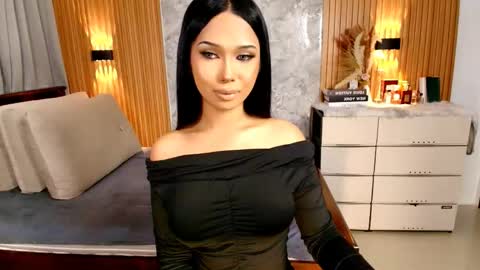 miafuckingwill online show from 29, 4, 2026