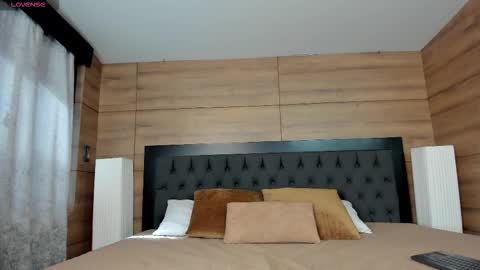 Mia Connor online show from 16, 3, 2026