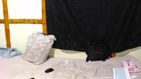 Snapshot of miahells chatting on 22, 9, 2025 Mia Sam online show from 22, 9, 2025