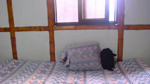 Snapshot of miahells chatting on 24, 9, 2025 Mia Sam online show from 24, 9, 2025