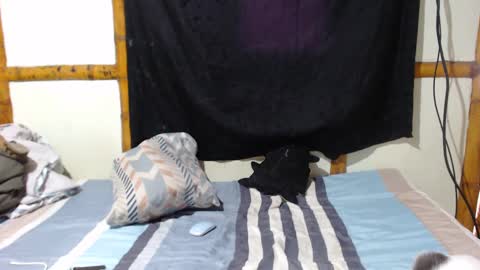 Snapshot of miahells chatting on 6, 10, 2025 Mia Sam online show from 6, 10, 2025