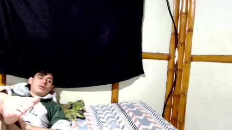 Snapshot of miahells chatting on 4, 11, 2025 Mia Sam online show from 4, 11, 2025