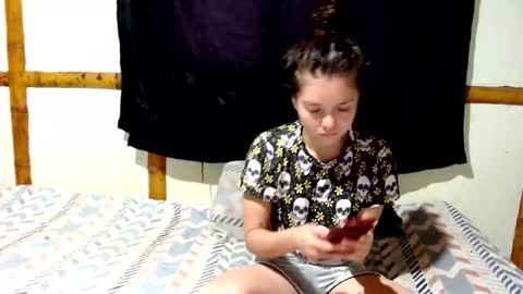 Snapshot of miahells chatting on 22, 11, 2025 Mia Sam online show from 22, 11, 2025