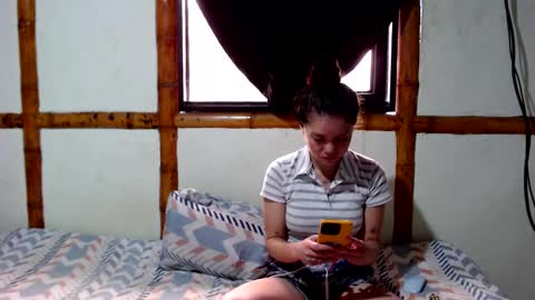 Snapshot of miahells chatting on 29, 11, 2025 Mia Sam online show from 29, 11, 2025