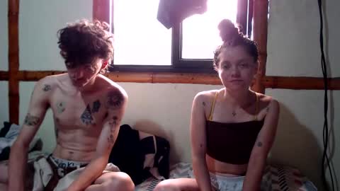 Snapshot of miahells chatting on 5, 1, 2026 Mia Sam online show from 5, 1, 2026