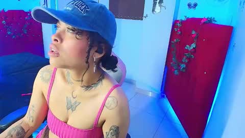 MIA VELEZ online show from 12, 9, 2025