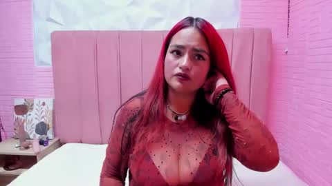 Snapshot of miahott303av chatting on 21, 10, 2025 miahott303av online show from 21, 10, 2025