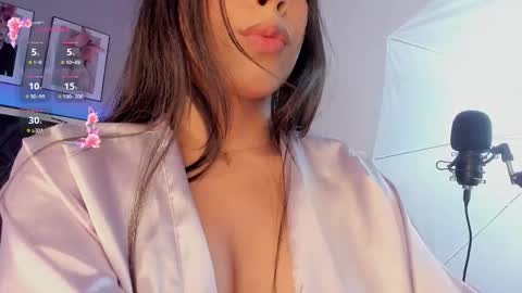 Snapshot of miajones_blowjob chatting on 9, 3, 2026 miajones blowjob online show from 9, 3, 2026