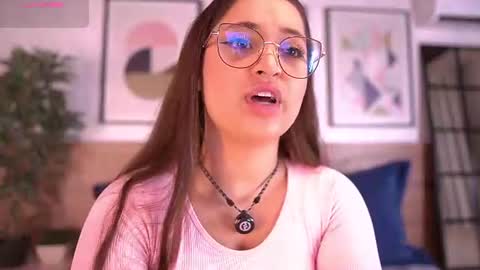 Mia  online show from 11, 7, 2026