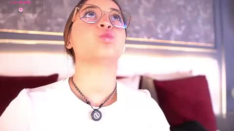 Mia  online show from 18, 7, 2026