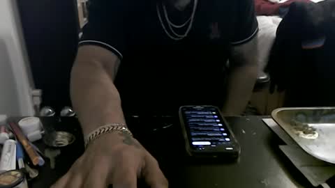 Snapshot of miaking chatting on 18, 11, 2025 Mark online show from 18, 11, 2025