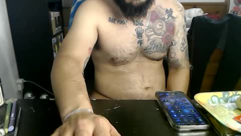 Snapshot of miaking chatting on 21, 12, 2025 Mark online show from 21, 12, 2025