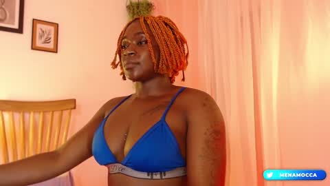 Mia online show from 2, 1, 2025