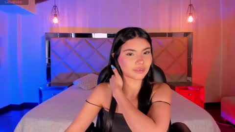 Snapshot of mialaurence_ chatting on 6, 7, 2026 Call me Mia online show from 6, 7, 2026