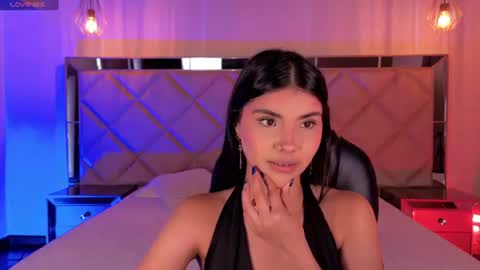 Snapshot of mialaurence_ chatting on 11, 7, 2026 Call me Mia online show from 11, 7, 2026