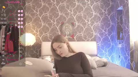 Mia online show from 5, 5, 2026