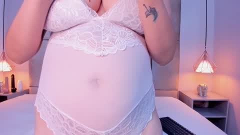 Mia  online show from 2, 2, 2025