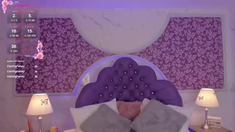 Mia   -5 7001400 Follow  online show from 18, 9, 2025