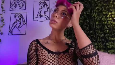 Mia Morgann online show from 23, 10, 2025