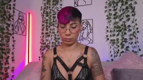 Mia Morgann online show from 7, 5, 2026