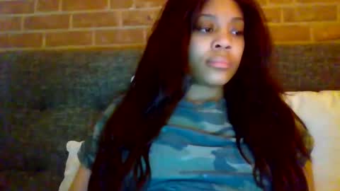 MiaMuffn online show from 16, 12, 2025