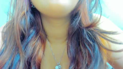 Mia  online show from 26, 2, 2026