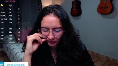 MIAPORTMANN online show from 2, 12, 2024