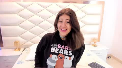 Snapshot of miaqueen021 chatting on 30, 1, 2025 Sweetie Mia online show from 30, 1, 2025