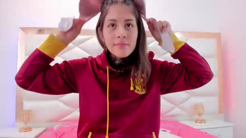 Snapshot of miaqueen021 chatting on 24, 2, 2025 Sweetie Mia online show from 24, 2, 2025